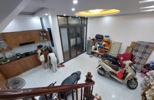 NHANH! BÁN NHÀ Ngõ 208 Phố Tam Trinh phường Yên Sở 41M × 5T 6 Ngủ. Ngõ Thoáng, Nông Gần Phố hơn 3 tỷ